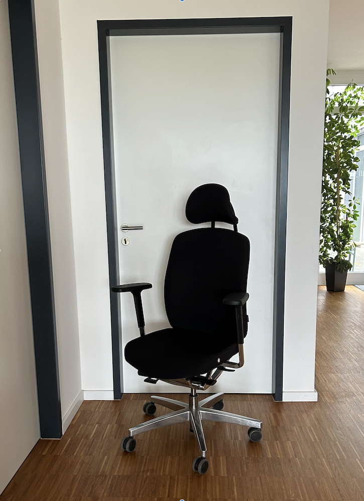 „Hallo, ich bin neu hier!“ – was gutes Wissensmanagement zum Onboarding beiträgt